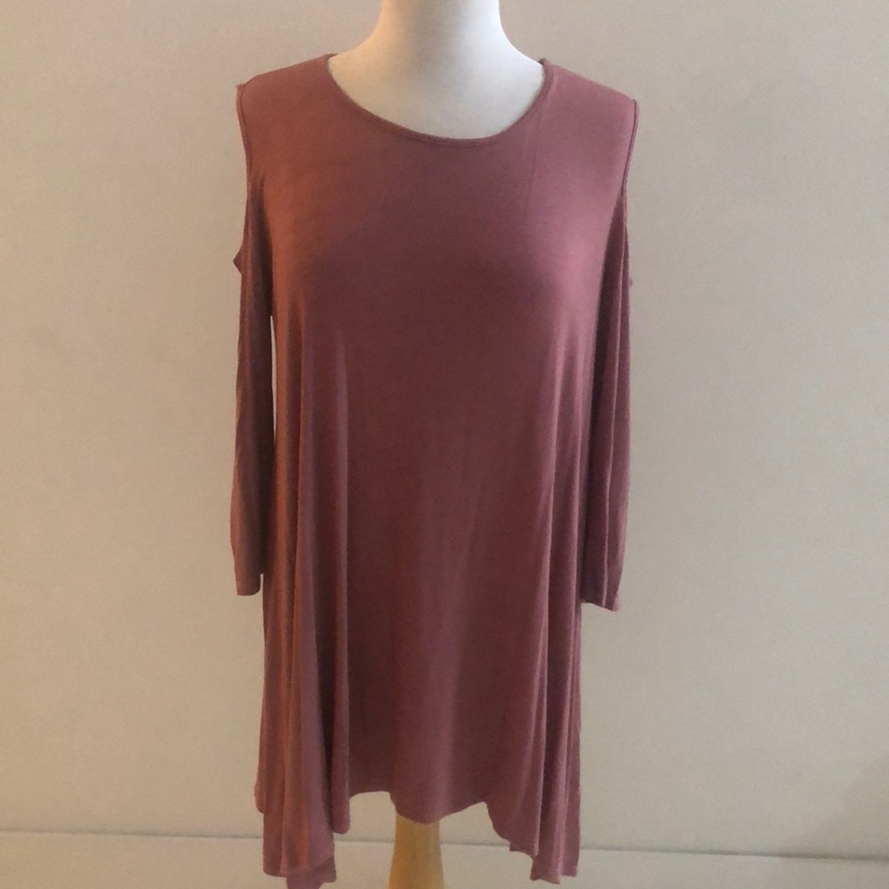 Lovely souls Hi-Low cold shoulder dress Mauve Size Large